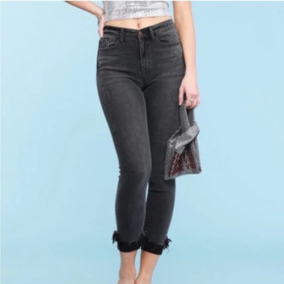Judy Blue Skinny Fit Charcoal Destroyed Hem Jeans size 27 - Picture 1 of 12